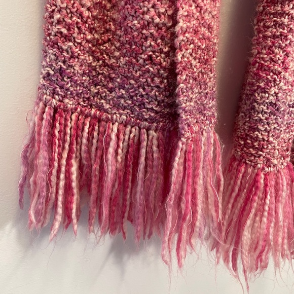 Pink and Purple Ombré Blanket Scarf - Picture 4 of 9